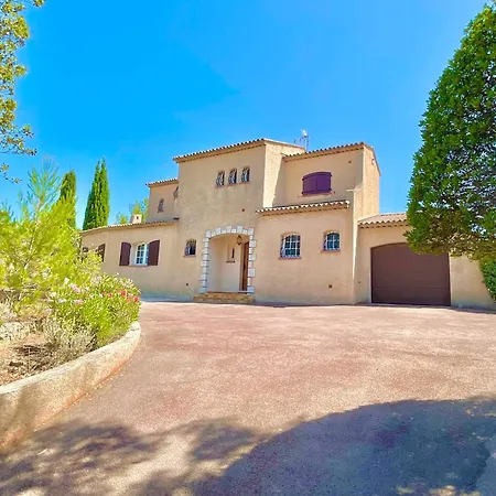 Charming French Riviera // Pool, Seaview, Ac, 9pax //