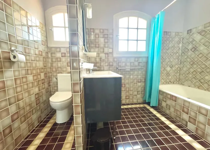 Charming French Riviera // Pool, Seaview, Ac, 9pax // *