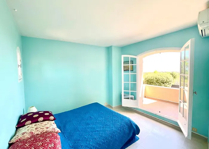 빌라 Charming French Riviera // Pool, Seaview, Ac, 9pax //