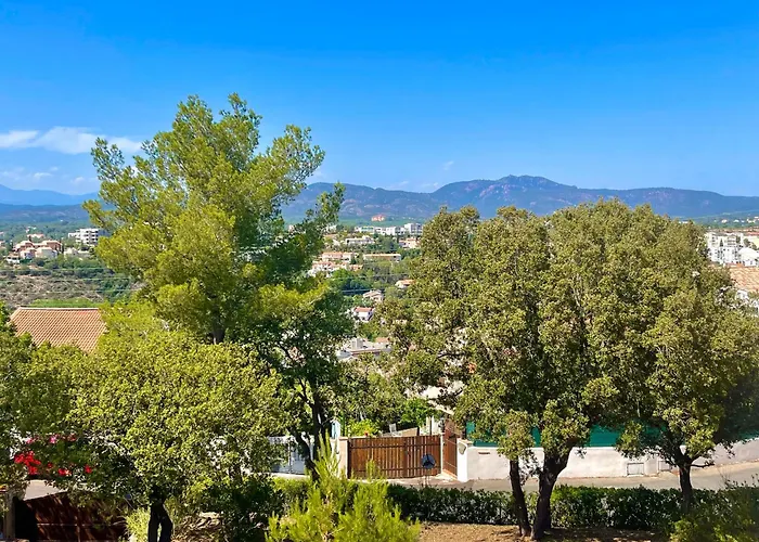 Charming French Riviera // Pool, Seaview, Ac, 9pax //